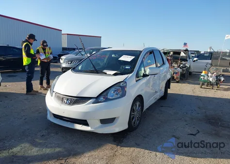 2011 Honda Fit Sport z USA, uszkodzony, nr VIN JHMGE8H57BC026304